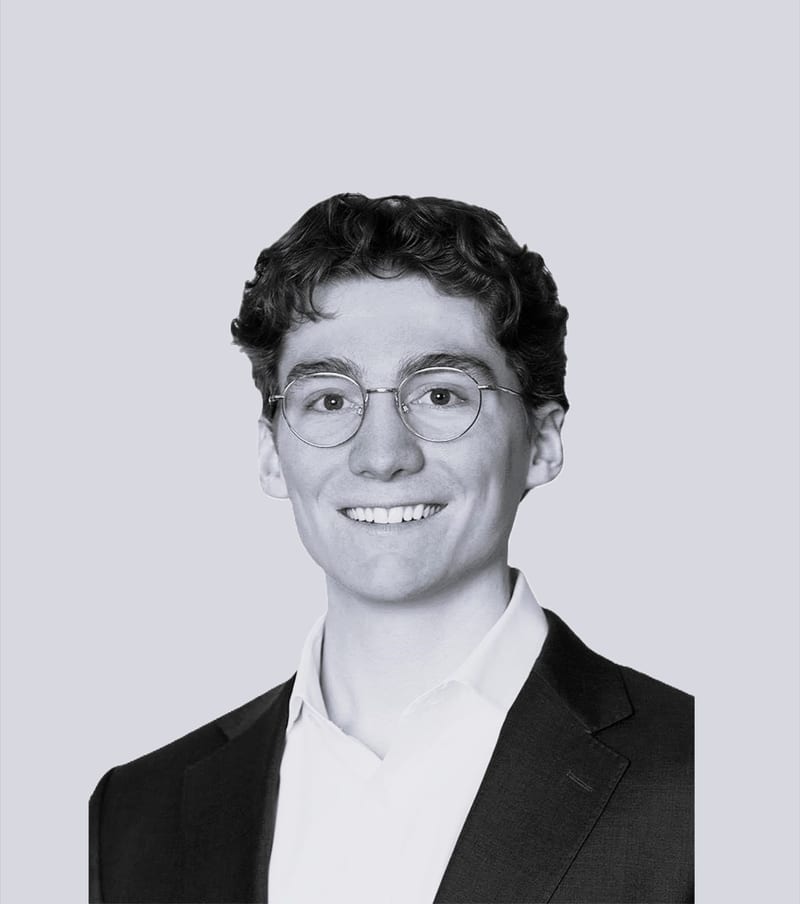 Finn Harrington, Analyst